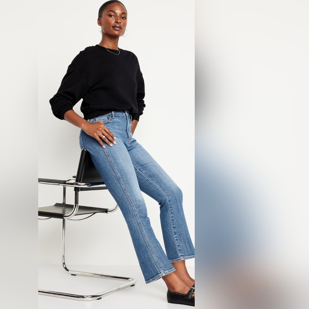 Old Navy High Rise Ankle Flare Jeans - Picture 3 of 5
